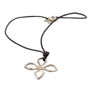 Fossil Pendant Necklace 17” Silver Plated Flower Charm Black Leather Cord Y2K